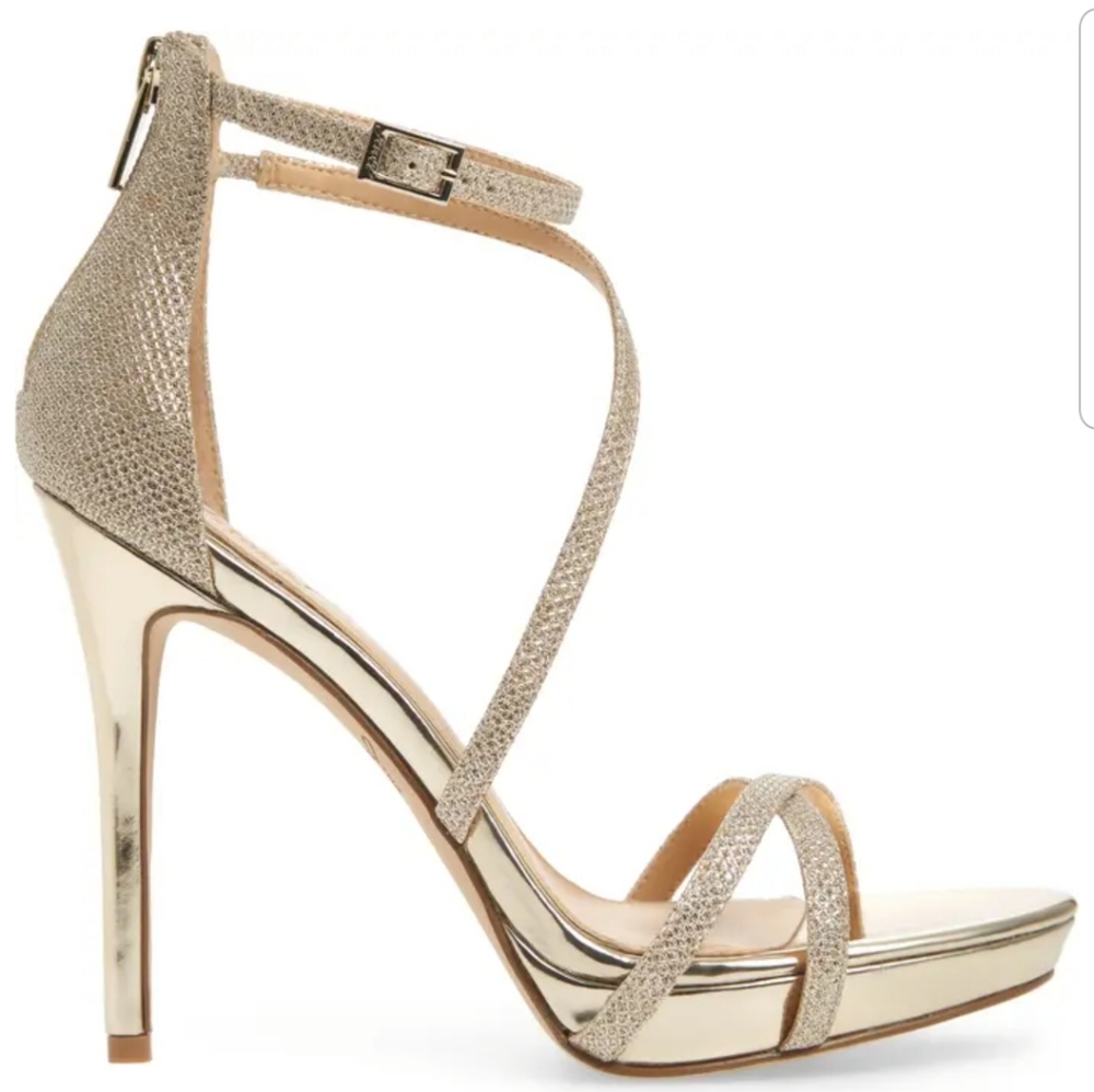 Jewel Badgley Mischka